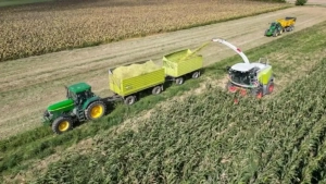 An accident occurred in a corn harvester in Troy.