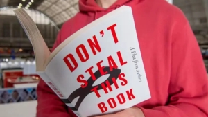 Yozuvchilar sun'iy intellektga qarshi bo'sh kitob nashr etishdi