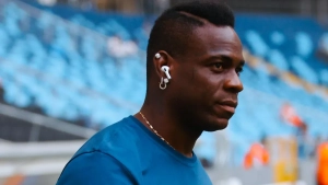 Mario Balotelli ko'cha futboli yo'qolganini inqiroz sababi deb atadi