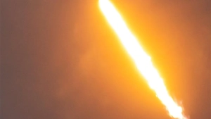 SpaceX kompaniyasi orbitaga bir vaqtning o'zida yuzdan ortiq qurilma chiqardi