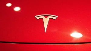 Florida sudyasi Tesla autopilotini qisman aybdor topdi