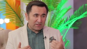 Tolibjon Isroilov advised young people to pay attention to the mother when choosing a bride.