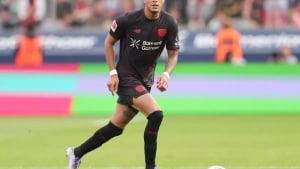 Arsenal Bayerdan Piero Inkape himoyachisini oldi