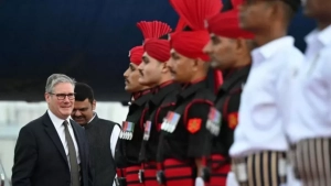 Starmer Hindiston ishchilari uchun yangi visa yo‘llarini rad etdi