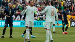 <sup>1</sup> Произошел интересный матч между сборными Франции и Бразилии.