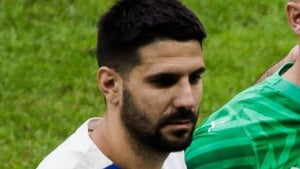 Al Hilal Mitrovich bilan shartnomani tovon puli evaziga bekor qiladi