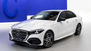 Mercedes-Benz yangilangan C-Class modelini rasman taqdim etdi