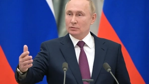 Putin Rossiya siyosiy tizimi tashqi tahdidlarga tayyorligini aytdi