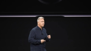 Фил Шиллер покинул операционное управление Apple, App Store перешёл к Эдди Кью