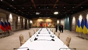 What do the ongoing negotiations in Istanbul mean for Ukraine?
