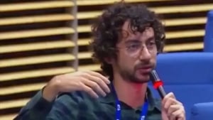 Jurnalistning savoli ortidan ishdan bo‘shatilishi muhokamada