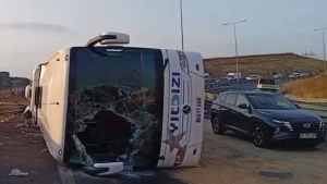 В Стамбуле в автобусной аварии погибли 3 человека