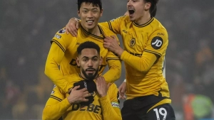 Nyukasle Vulverhempton hujumchisini sotib olmoqchi