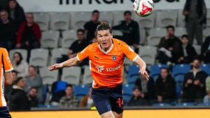 Eldor Shomurodov Turkiya chempionatida turning ramziy terma jamoasiga kiritildi