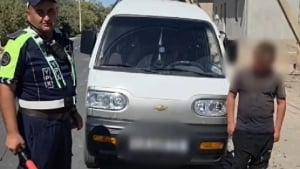 Koshkupirda voyaga yetmagan bola avtomobil haydadi