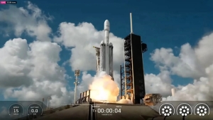 SpaceX eng quvvatli Falcon Heavy raketasi parvozlarini yana tikladi
