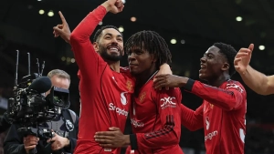 Manchester United returned to the top four