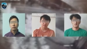 Navoiyda uch kishi infokioskani o‘g‘irladi
