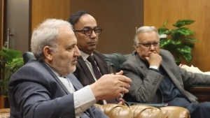 Eron elchisi: Tramp urush boshlash niyatida emas