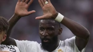 Real ikki himoyachisi bilan xayrlashadi, yangi transferlar tayyorlanmoqda