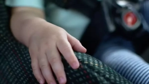 A child died in a car seat in China