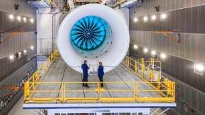 «Rolls-Royce» kompaniyasi dunyodagi eng yirik aviatsiya dvigatelini sinovdan o'tkazadi