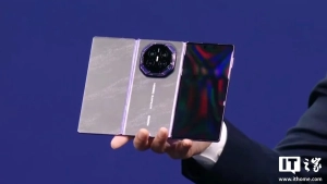 Huawei dunyodagi ilk uch qismli buklama smartfonini taqdim etdi