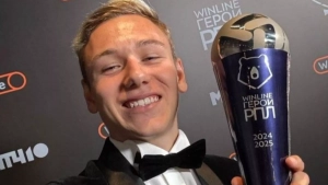 Lokomotiv Batrakovni joriy mavsumda sotmaydi