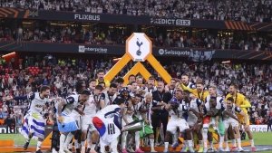 Tottenhem Arsenal ustidan g‘alaba qozonib, sovrin yutdi