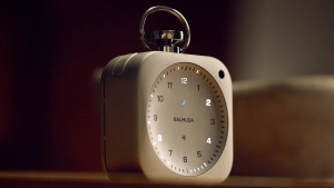 A modern minimalist-style alarm clock has been presented in Japan.