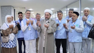 O'zbekistonlik ziyoratchilarning Haj amallarini ado etish uchun safari boshlandi