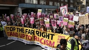 Anti-immigration and counter-protests took place in London