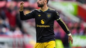"Manchester United" ready to sell Fernandes