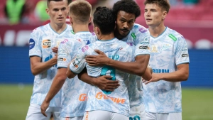 Zenit futbolchisini Fenerbahchaga taklif qildi