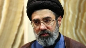 Eronning yangi rahbari Mujtabo Xomanaiy havo hujumlarida jarohatlandi