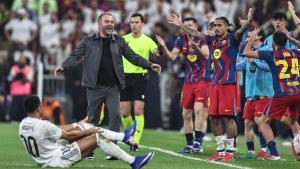 Hansi Flik Kilian Mbappeni dunyoning eng kuchli futbolchilaridan biri deb atadi