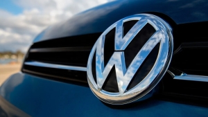 Volkswagen Germaniyada to'rtta zavodini yopish va 100 ming xodimini ishdan bo'shatishni rejalashtirmoqda