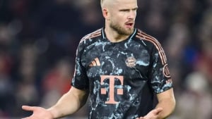 Erik Dayer Angliya terma jamoasiga chaqirilmaganidan norozi