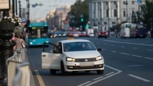 В Санкт-Петербурге запрет на мигрантов повысил цены на такси
