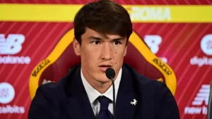Eldor Shomurodov was named the best player of "Roma" in April