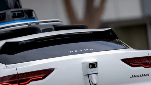 Waymo kompaniyasi Uber bilan hamkorlikni to'xtatib mustaqil ishlamoqchi