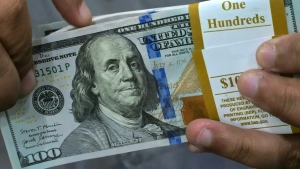 O‘zbekiston naqd valyuta chegarasi 10 ming dollarga oshirildi