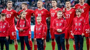 Российская футбольная команда играет с Мали, Гондурас отказался