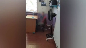 В детском саду воспитатель не контролировал детей