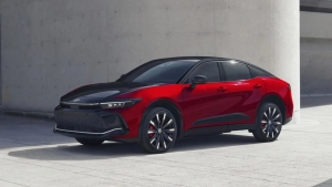 Yangi «Toyota Crown» dizayndagi kamchiliklar tuzatilgan holda taqdim etildi