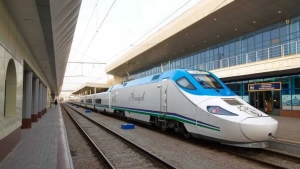 Yangi yil uchun "Afrosiyob" qo‘shimcha reyslari yo‘lga qo‘yildi