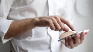 Корпоративным картам разрешено производить оплату за "свет" и газ