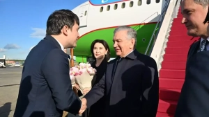Shavkat Mirziyoyev is officially in Hungary: negotiations and a summit are awaited