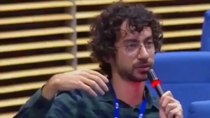 Jurnalistning savoli ortidan ishdan bo‘shatilishi muhokamada