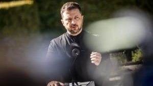 Zelenskiy: Ukraina yerini hech kimga bermaymiz
